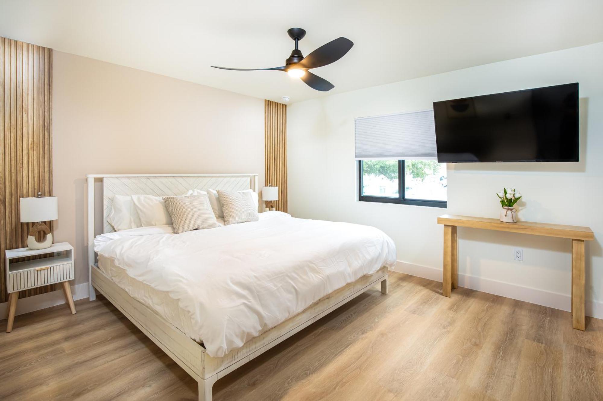 The Boho Bliss - Lakeview Elegance 3Miles Downtown Naples Ngoại thất bức ảnh